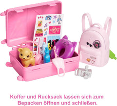 Păpușă Barbie, Barbie de călătorie cu păr blond, peste 10 accesorii de călătorie, autocolante, valiză, cățeluș, include 1 păpușă, cadou pentru copii, jucărie pentru vârsta de 3 ani și peste, HJY18