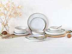 Creatable, 23715, Serie Uno Vintage Offwhite, 12-Teiliges Geschirrset Für 4 Personen, Teller Set Aus Steinzeug, Spülmaschinen- Und Mikrowellengeeignet, Made in Portugal Seturi vesela masa Naty Shop