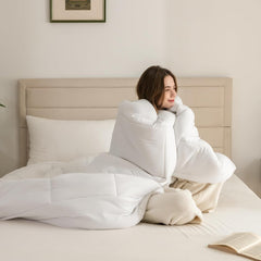 Good Nite Winterdecke 200 x 200 cm, 460 g/m², warme Bettdecke für Winterbettwäsche, mit Polyester gefüllte Steppdecke, Mikrofaser, weiße Schlafdecke, 200 x 200 cm, Steppdecken und Steppdecken, Naty Shop