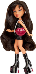 Bratz x Kylie Jenner - Day Modepuppe - Sammlerpuppe mit Tagesoutfit, Accessoires und Poster - Für Kinder und Sammler ab 6 Jahren, Veganes Lackleder