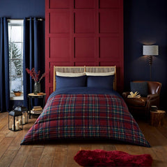 Set plapumă și față de pernă Night Lark, 10,5 tog, pat single, tartan roșu clasic, lenjerie de pat de lux, hipoalergenică, lavabilă la mașină Plapumi si pilote Naty Shop tartan roșu clasic Pat de o persoană