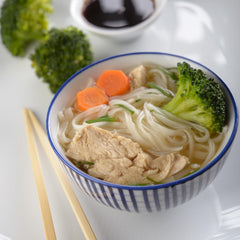 Tăiței de orez instant Mama cu legume – Tăiței de orez instant fără gluten, în stil oriental – Bucătărie thailandeză autentică – 24 x 55g