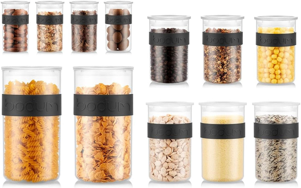 Borcane de depozitare BODUM PRESSO, plastic, negru, 4 x 0,25 l, 3 x 0,6 l, 3 x 1 l, 2 x 2 l Cutii depozitare alimente Naty Shop Negru 4 X 0,25 L, 3 X 0,6 L, 3 X 1,0 L, 2 X 2,0 L