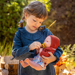 jc toys- Muñeca La Newborn recién nacida de 38 cm, de vinilo Suave, colección Nature, Con ropa floral, chupete y Peluche, niña, diseñada en España por Berenguer, +2 años