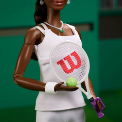 Seria Barbie Inspiring Women, păpușă la modă Venus Williams cu uniformă și rachetă de tenis semnate, inclusiv ambalaj de prezentare, HRM49