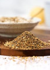 Fuchs Gewürze - Porridge Topping "Sweet Dukkah" - crunchy Topping mit Haselnuss, Sesam und Mandeln für Oat-Meals - aus natürlichen Zutaten - 60 g in wiederverwendbarer, recyclebarer Dose
