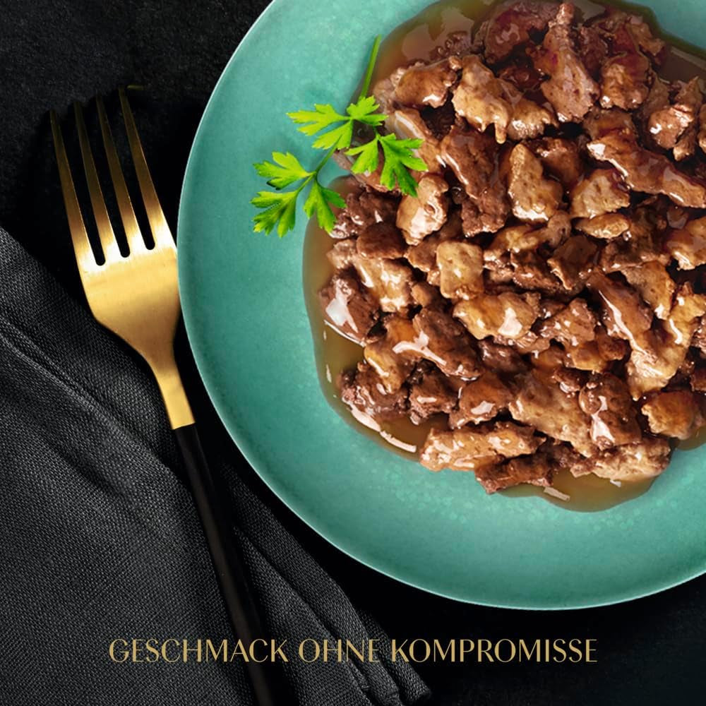 Hrană umedă pentru pisici Sheba Selection în pliculețe porționate cu pui și vită în sos 28x85g