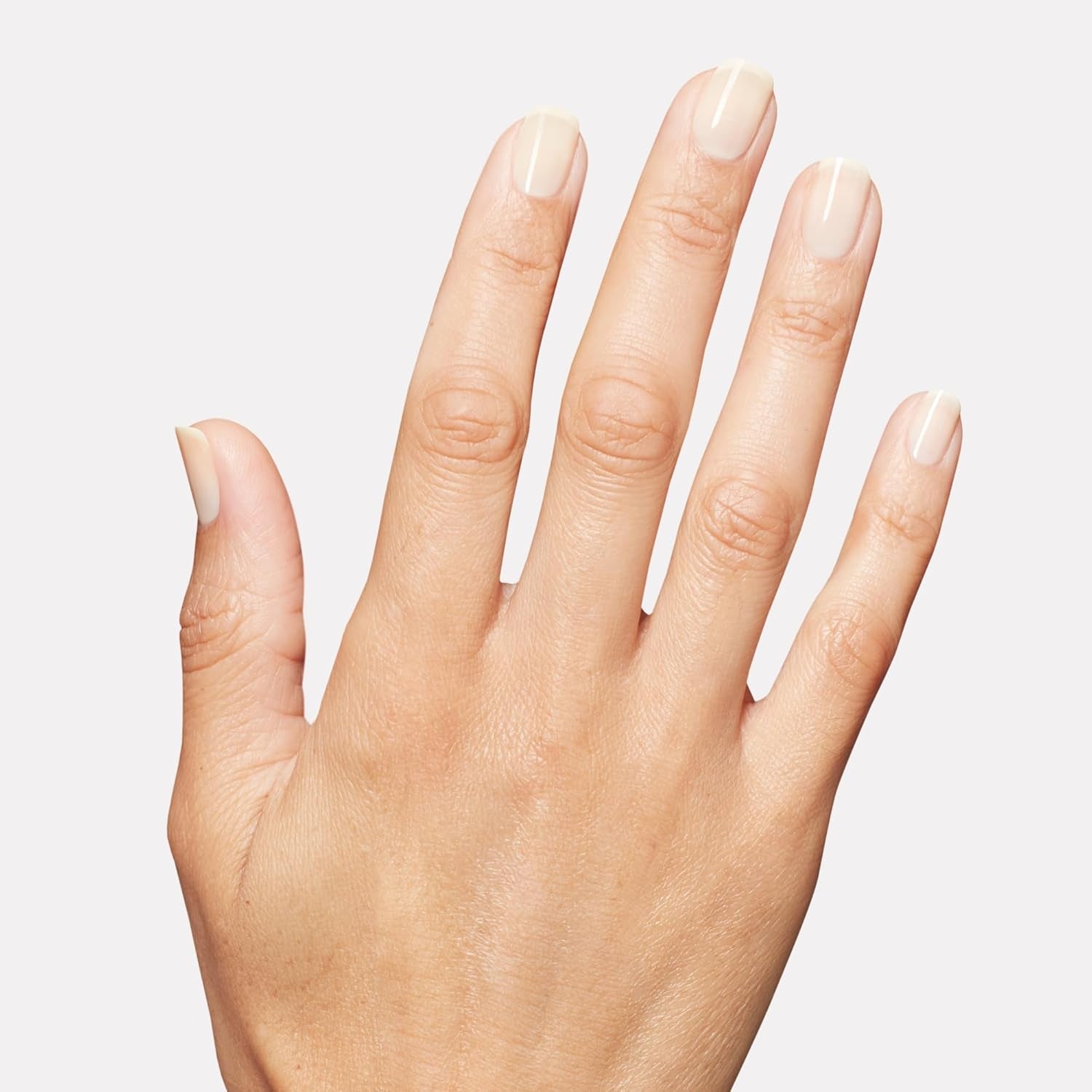 OPI Nature Strong Cauliflower Power - Oja Albă - Strălucire Intensă și Rezistență de 7 Zile | Culoare de Lungă Durată pentru Unghiile Tale | 15 ml