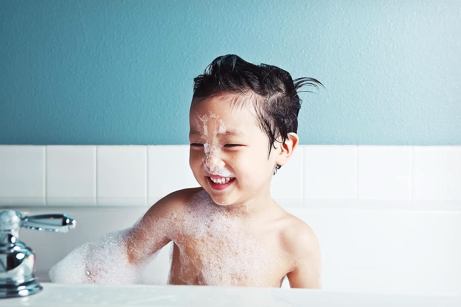 Tetesept Kids Dino - Badezusatz für Kinder, Schaum, färbt das Wasser grün, 40 ml Naty Shop