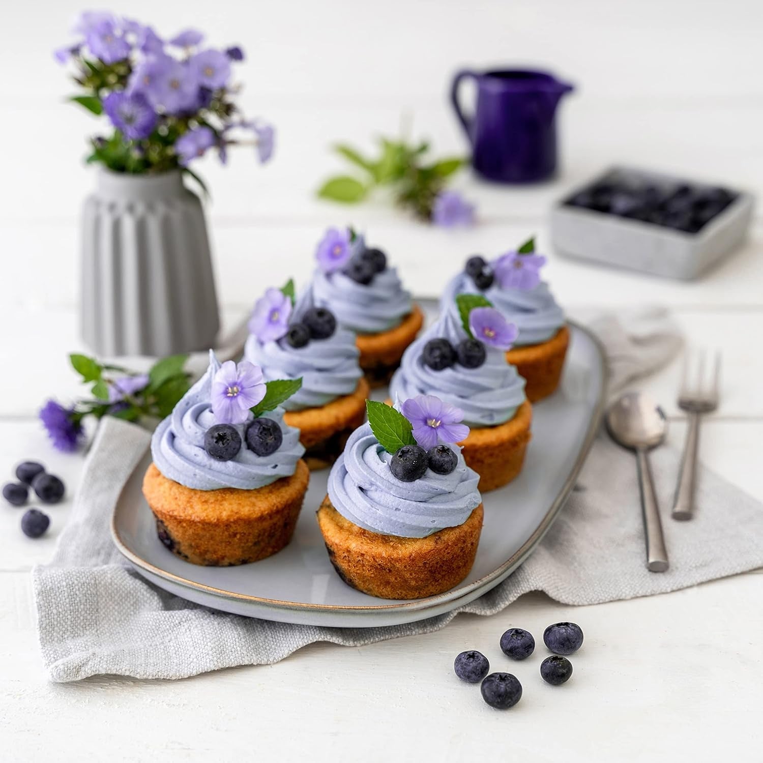 Zenker 12Er Muffinform Energy, Premium-Backform, Für Köstliche Kuchen, Verkürzt Die Backzeit Um Bis Zu 20% (Farbe: Silber/Anthrazit), Menge: 1 Stück, Hellgrau Und Dunkelgrau Formen und Bleche zum Backen Naty Shop