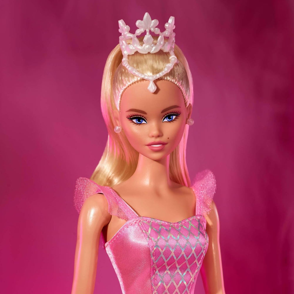 Barbie Signature Ballet Wishes Puppe, Sammelfigur-Modepuppe in rosafarbenem Seiden-Tutu mit blonden Haaren und Geschenkverpackung, JBJ10