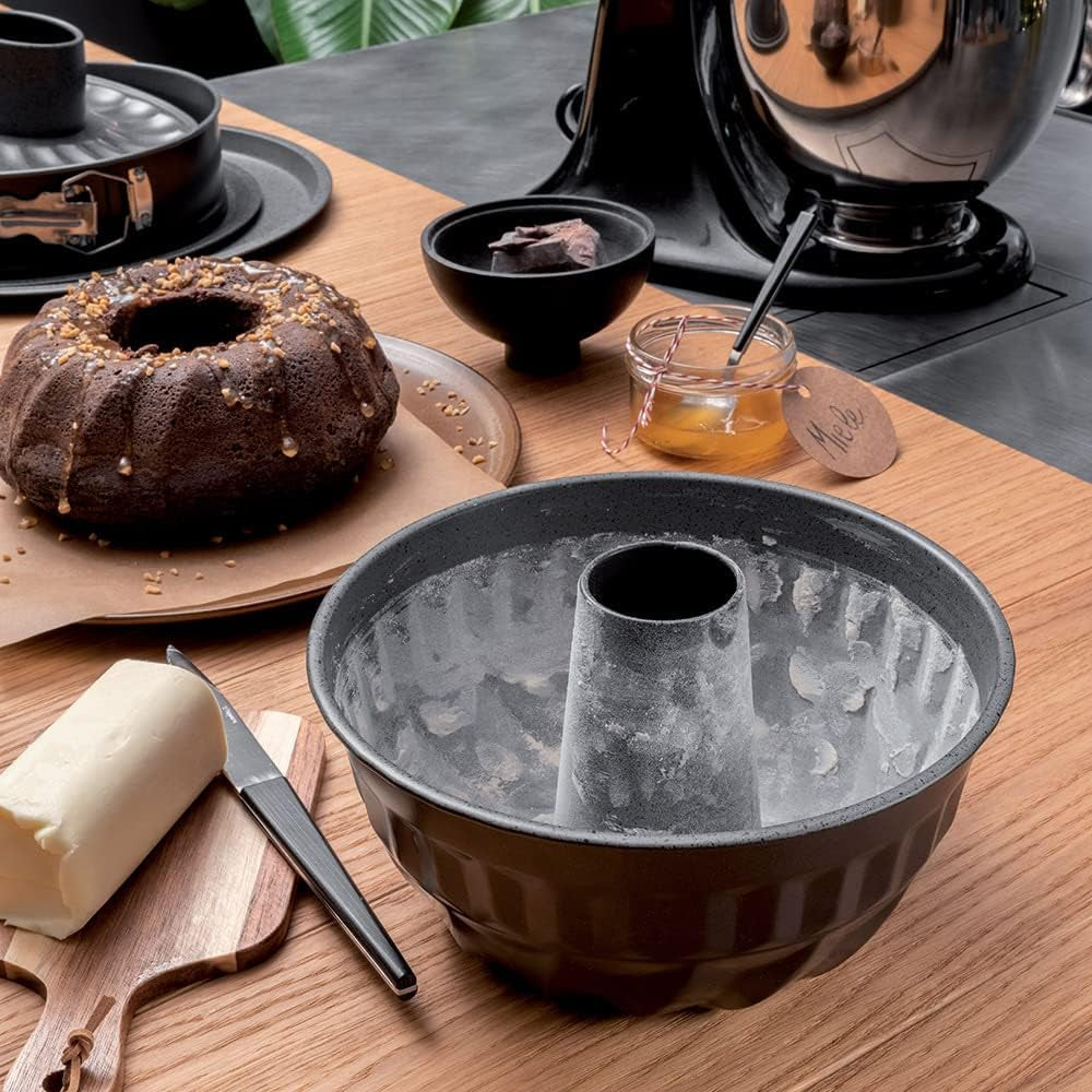 Premium Bakery Puddingform 22 cm mit Kegelformen und Backblechen Naty Shop