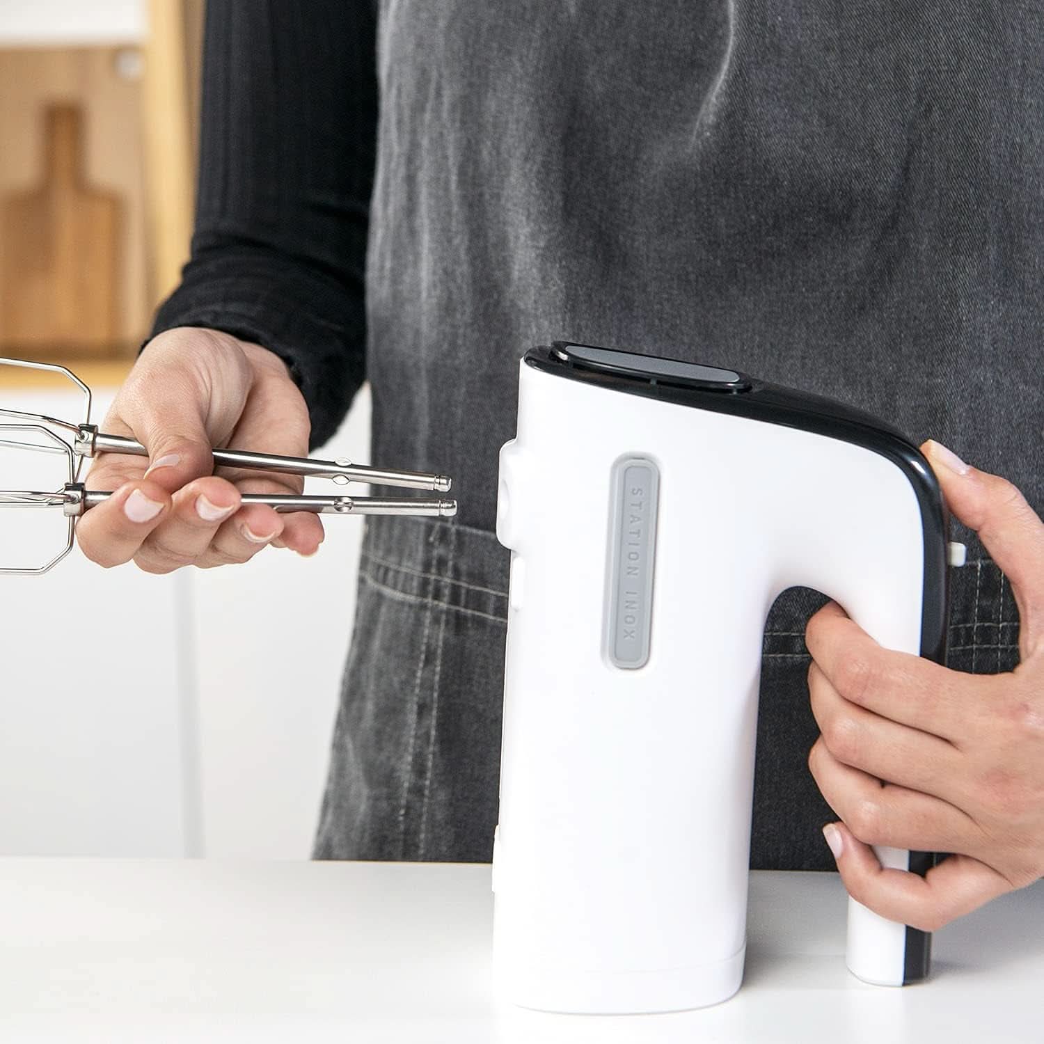 Taurus Station Inox - Standrührgerät Für Backwaren, 500 W, 5 Geschwindigkeiten, Turbofunktion, 2 Arten Von Rührstäben: Kneten Und Mixen, Weiß/Schwarz Mother and Child Naty Shop