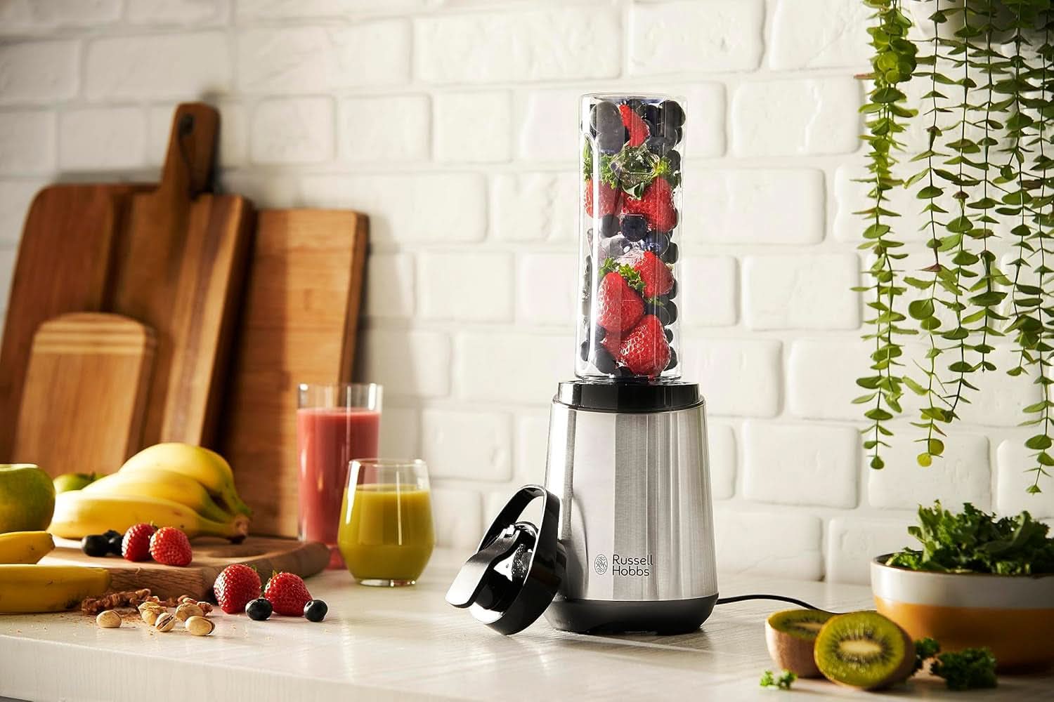 Russell Hobbs Mixer – Standmixer & Smoothie Maker to Go [23.500 U/Min Power-Motor] Inkl. 1X Mixbehälter 600Ml (Bpa-Frei, Spülmaschinen- & Bruchfest Inkl. Deckel) Zerkleinerer, Edelstahl, 23472-56 Kitchen Naty Shop