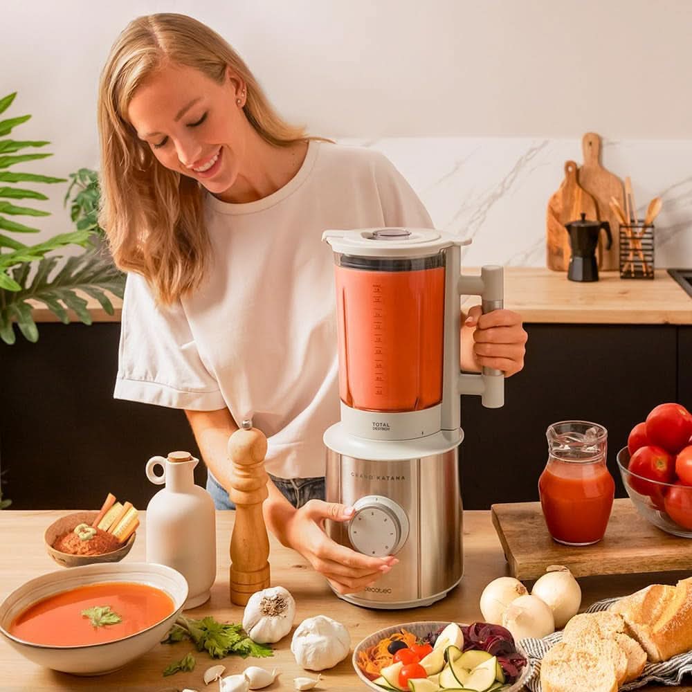 Cecotec Standmixer Grand Katana 2700MAX Total Destroy W. Maximalleistung 2700W, Gegenläufige Technologie, 8-Klingen-Messer Mit Schwarzer Titanbeschichtung, Thermoresistenter Krug 1.8L Mutter und Kind Naty Shop