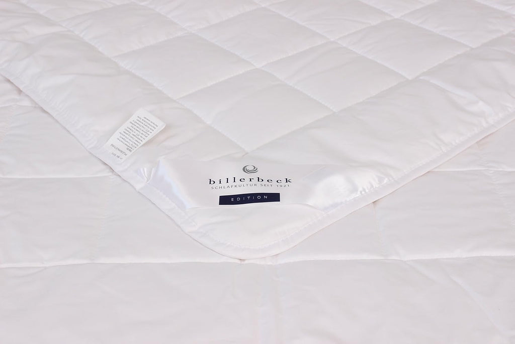 Plapumă Billerbeck Jasmin Superlight - plapumă de vară - 155 X 220 Cm - plapumă din bumbac, plapumă răcoritoare - 90 % viscoză (bambus) 10 % poliester (airsoft), alb Plapumi si pilote Naty Shop