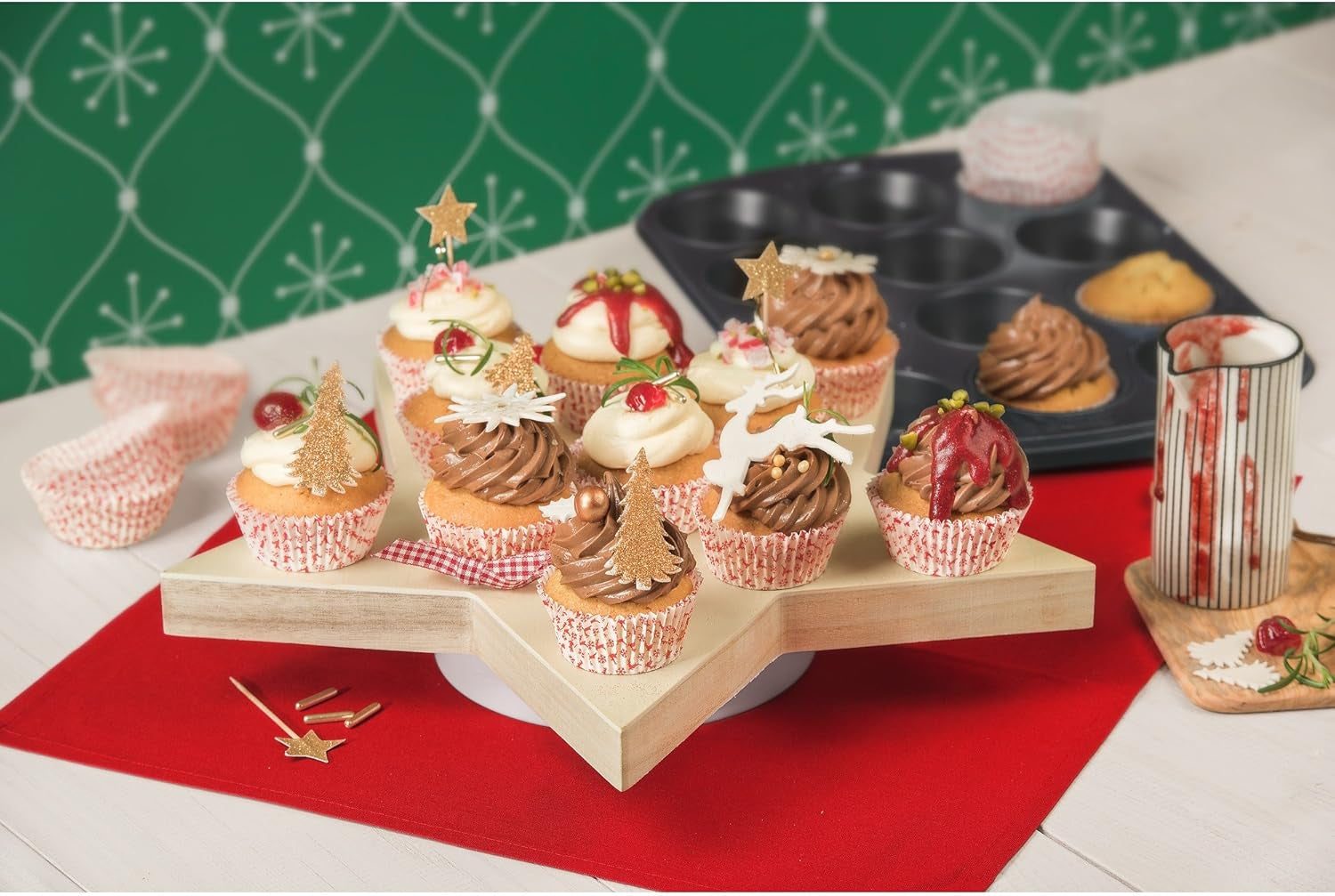Original Kaiser Inspiration Muffinform-Set 2-Teilig, Muffinblech Mit Xmas Papierbackförmchen Für 12 Muffins, 38 X 27 Cm, Cupcake Form Antihaftbeschichte, Schwarz Formen und Backbleche Naty Shop