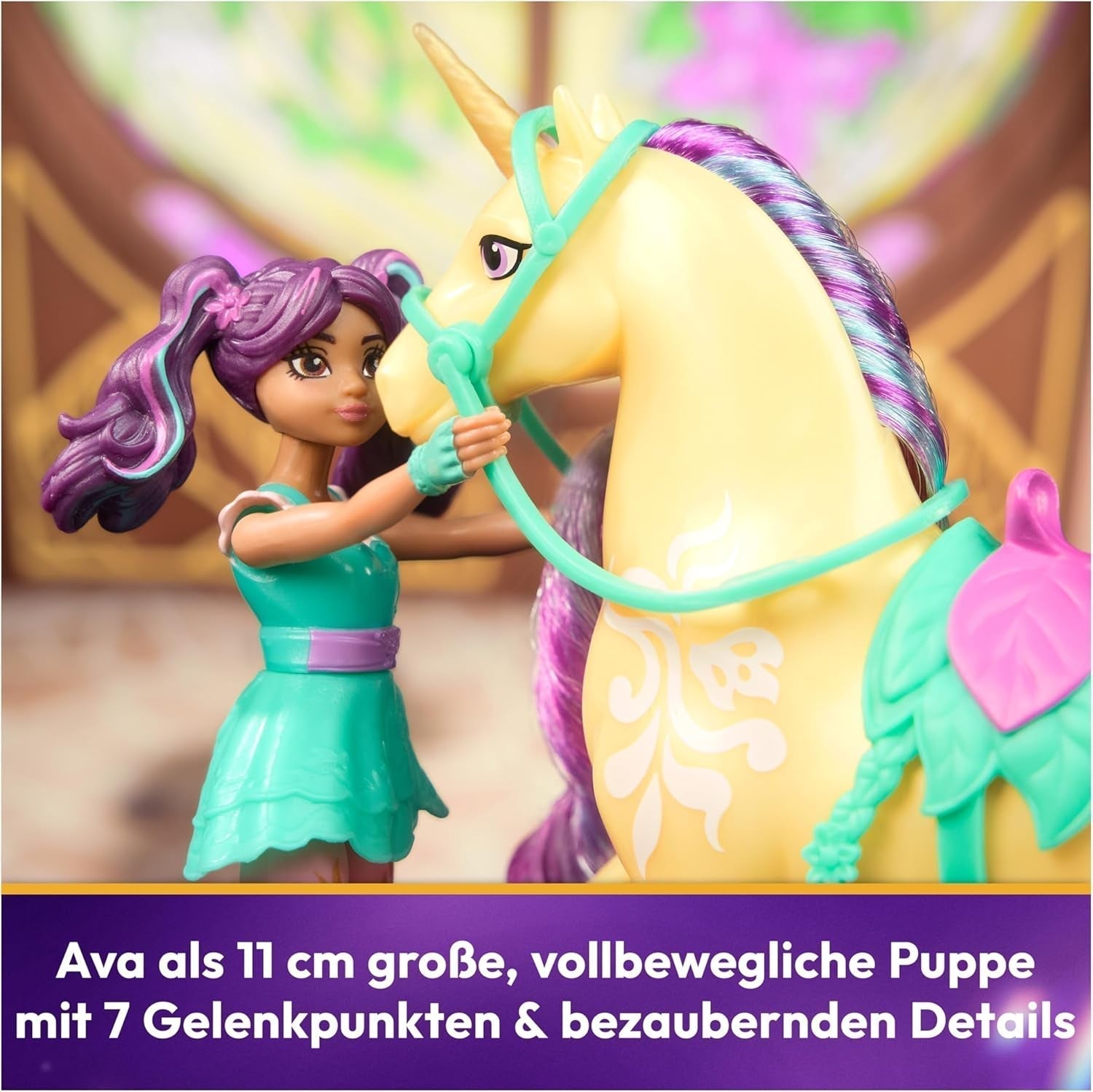 Unicorn Academy AVA und Unicorn Leaf Set – ca. 12 cm große Originalfiguren aus der beliebten Netflix-Serie. Mit zwei Accessoires und Haarbürsten. Für fantasievolles Rollenspiel, für Kinder ab 4 Jahren. Actionfiguren von Naty Shop