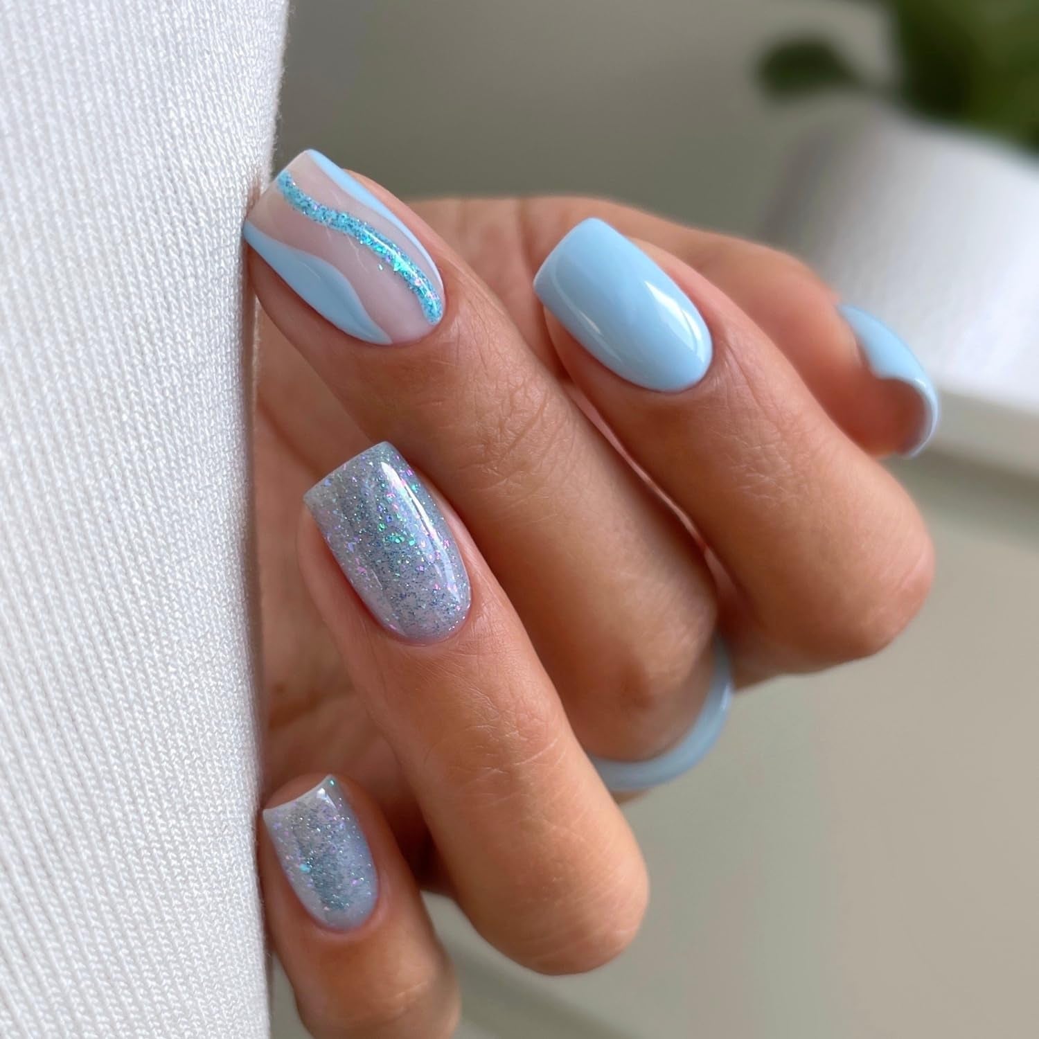 Oja UV Semilac Hybrid 240 Icy Waterfall 7ml, colecția Seaqueen