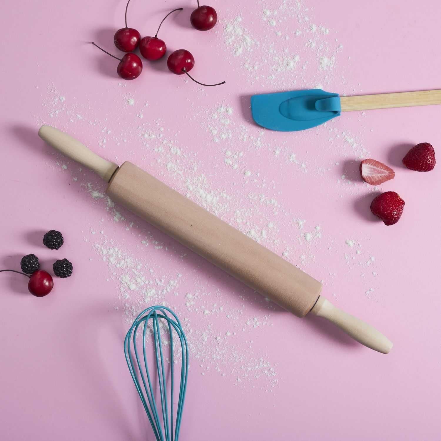 , KP5715, Nudelholz aus Holz, ergonomisch und leicht zu reinigen, ideal zum Ausrollen von Teig und Keksen, Maße 44,5 cm, braune Farbe