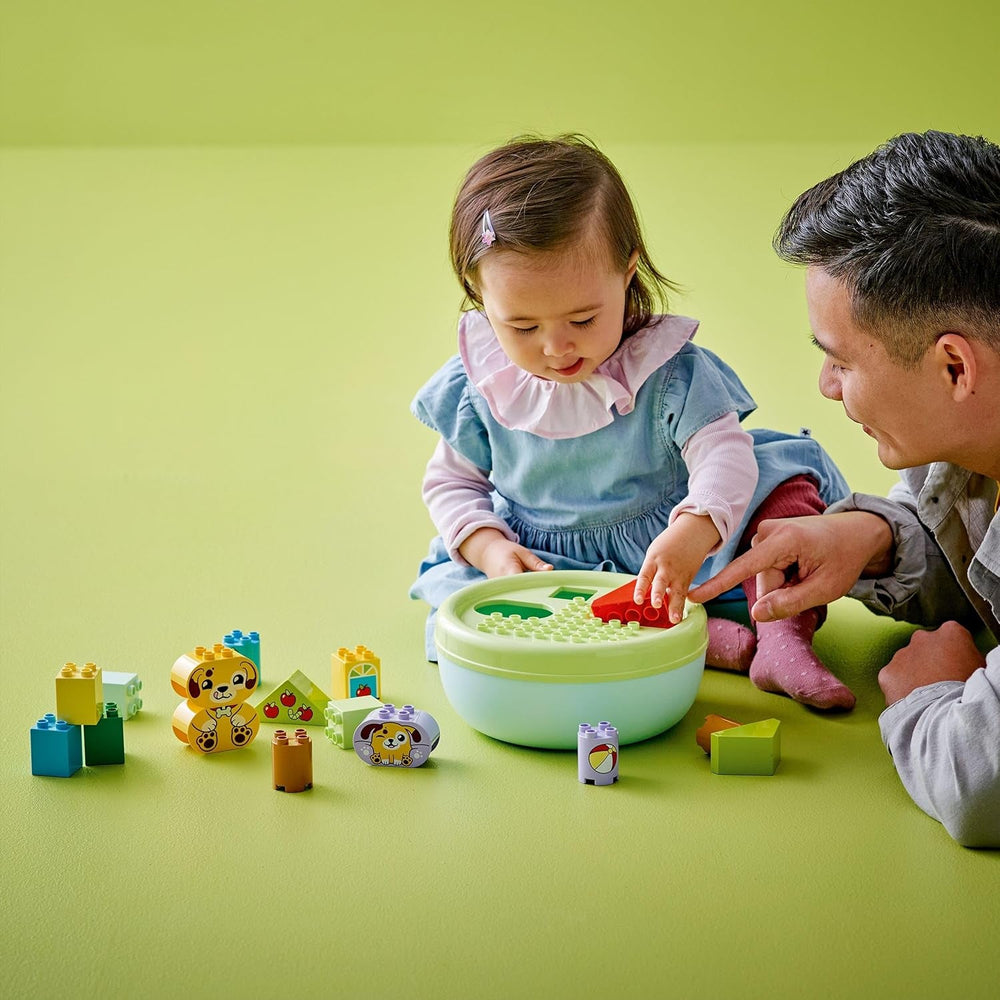 LEGO DUPLO Formsortierer: Welpenhaus - Montessori Sortierspielzeug für Kleinkinder mit bunten Steinen in verschiedenen Formen - Lernspielzeug für Feinmotorik für Mädchen & Jungen ab 18 Monaten - 10441