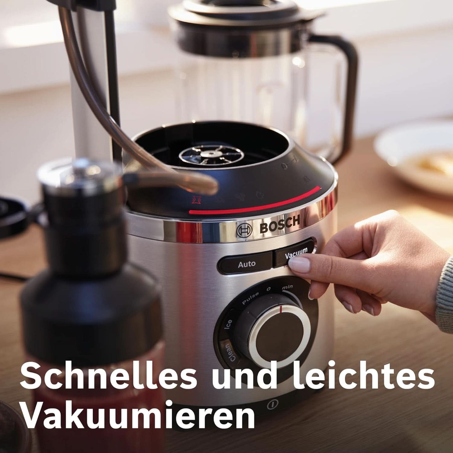 Bosch Vakuum-Standmixer Vitapower Serie 8 MMBV621M, Starke Mixleistung, Vitaminschonende Zubereitung, 4 Automatikprogramme, Vakuum-Togo Flasche, 37.000 U/Min, 1000 W, Silber Mutter und Kind Naty Shop