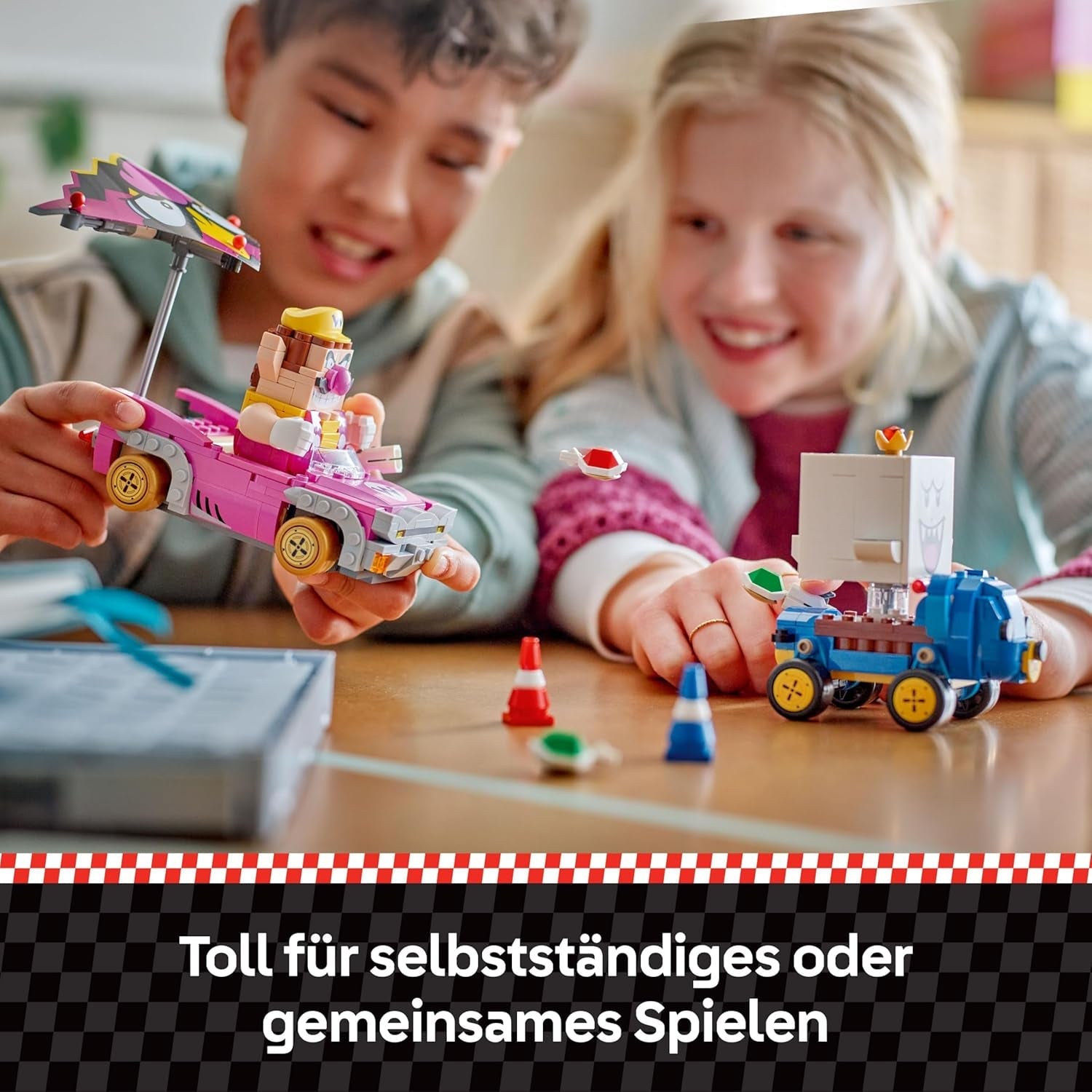 LEGO Super Mario: Mario Kart - Wario & König Buu Huu - Interaktives Spielzeug mit 2 Autos und 2 Figuren zum Spielen und Ausstellen - Gaming Geschenk für Jungen und Mädchen ab 8 Jahren - 72038