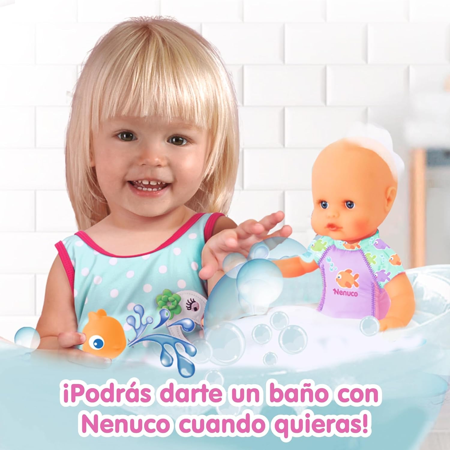 Mein erstes Bad, eine weiche Puppe mit wasserdichtem Körper, kann in die Badewanne, im Pool und im Meer getragen Werden. Inklusive Badeanzug und einem kleinen Fisch, der ins Wasser gelegt