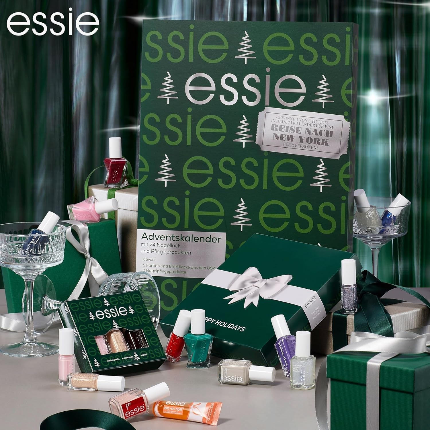 Kit Essie Mini Trio XMAS, nr. 13 Mademoiselle + nr. 49 Wicky + nr. 570 Mani Thanks, 3 x 15 ml