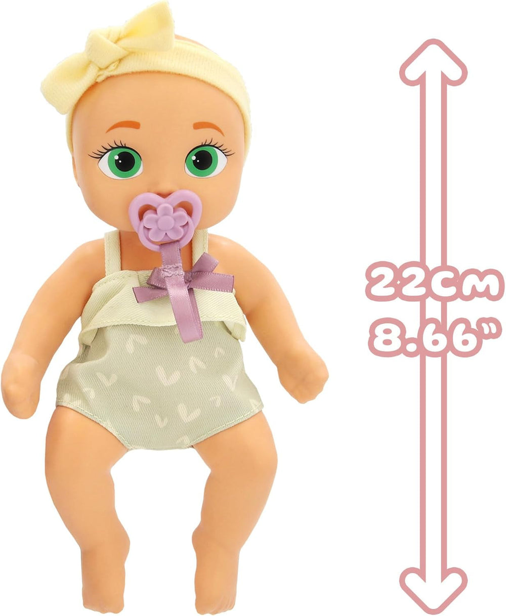BE LOVED BABIES Minis Adri, in eine Mini-Größe, lebensechte Puppe, weiche Haut und enthält einen Schnuller und eine Flasche, komplett beweglich, Spielzeug für Kinder ab 18 Monaten