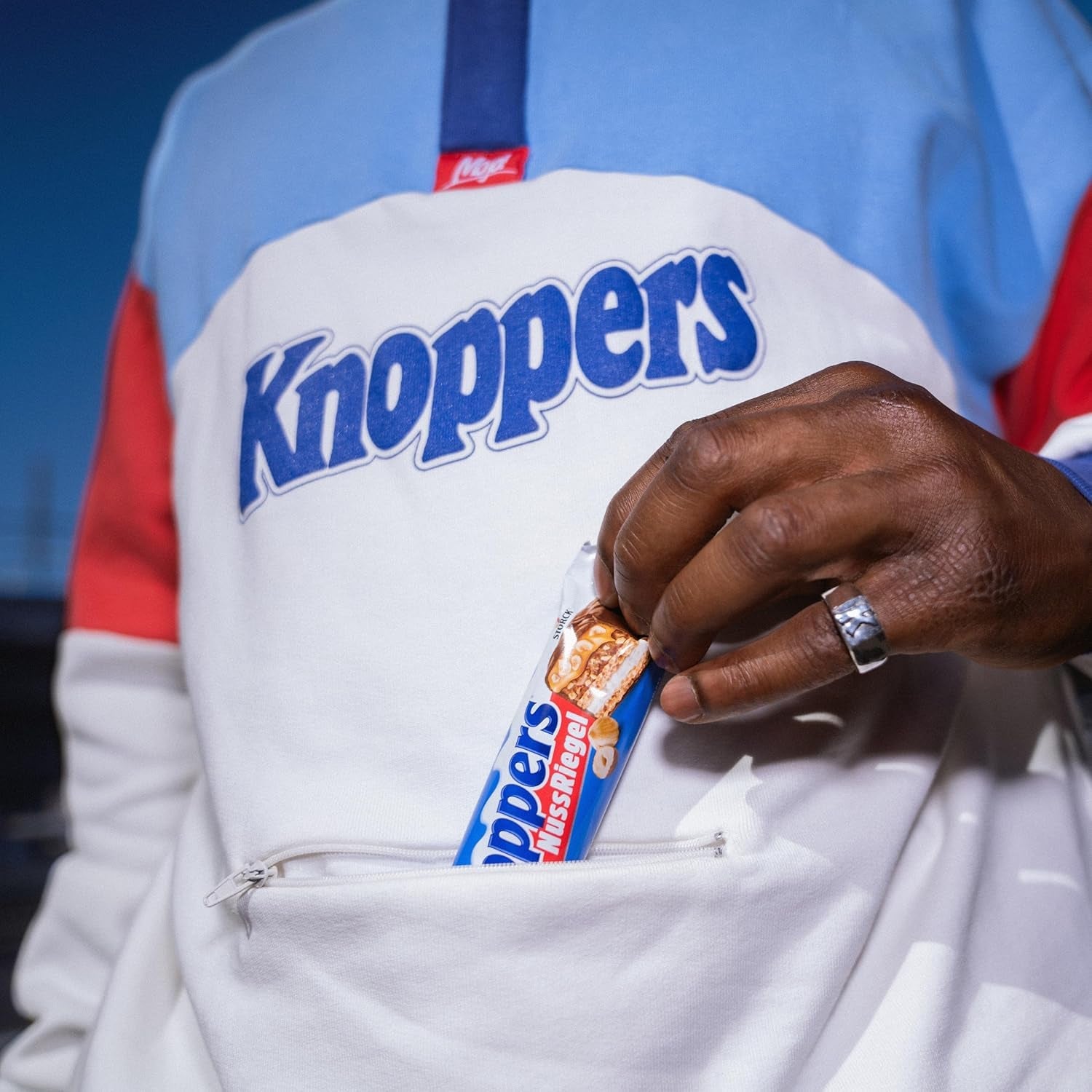 Knoppers Peanut Bar – 1 x 200 g (5 batoane) – Baton de ciocolată cu lapte și cremă de arahide, arahide sărate tocate, caramel și ciocolată cu lapte