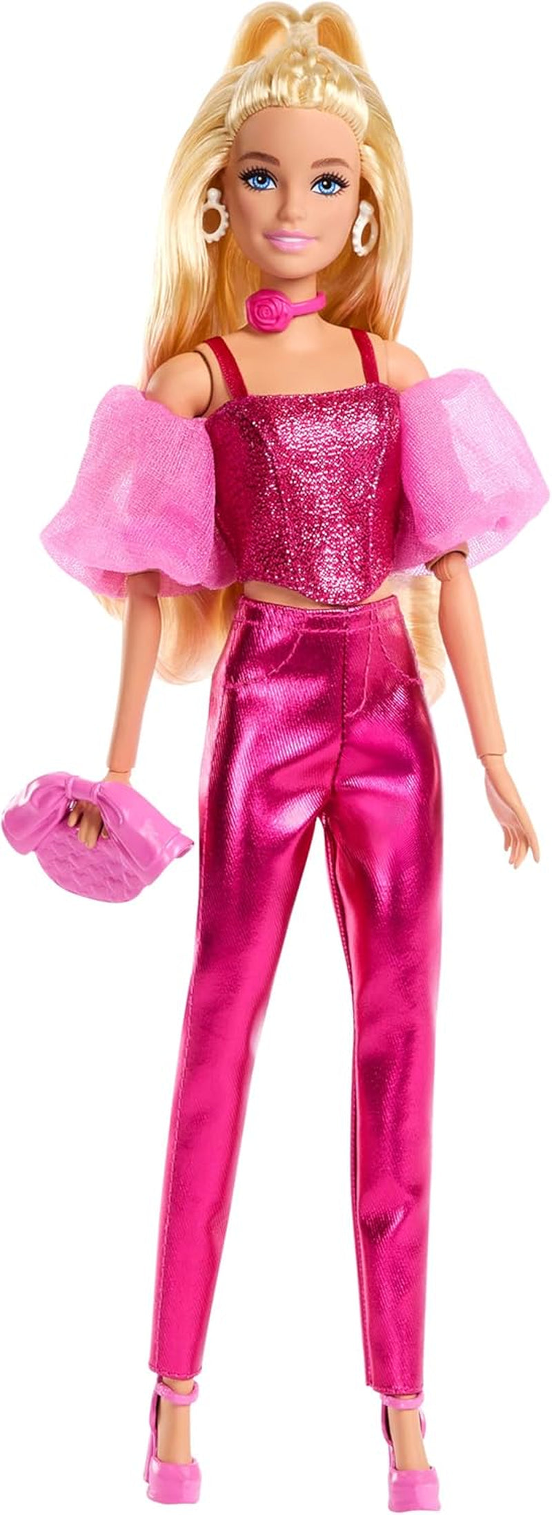 Barbie Deluxe Style-Puppe #7 mit blauem Metallic-Top und Rock, welligen braunen Haaren und Accessoires wie Silberschmuck, Kristall-Handtasche und Sonnenbrille, JFP42