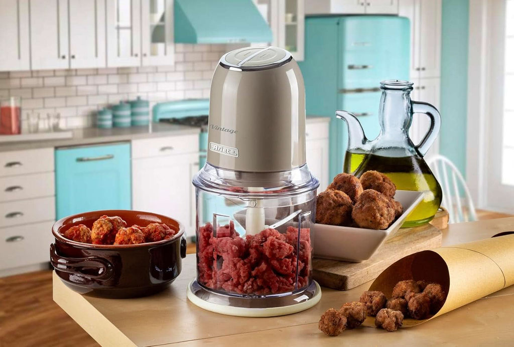 Ariete Vintage 438, Retro Elektrischer Gemüse- Und Ice-Crusher Mit 2 Geschwindigkeitsstufen, 4 Edelstahlklingen, Rutschfesten Standüßen, 600 Ml Fassungsvermögen, 400W, Beige Mama si Copilul Naty Shop