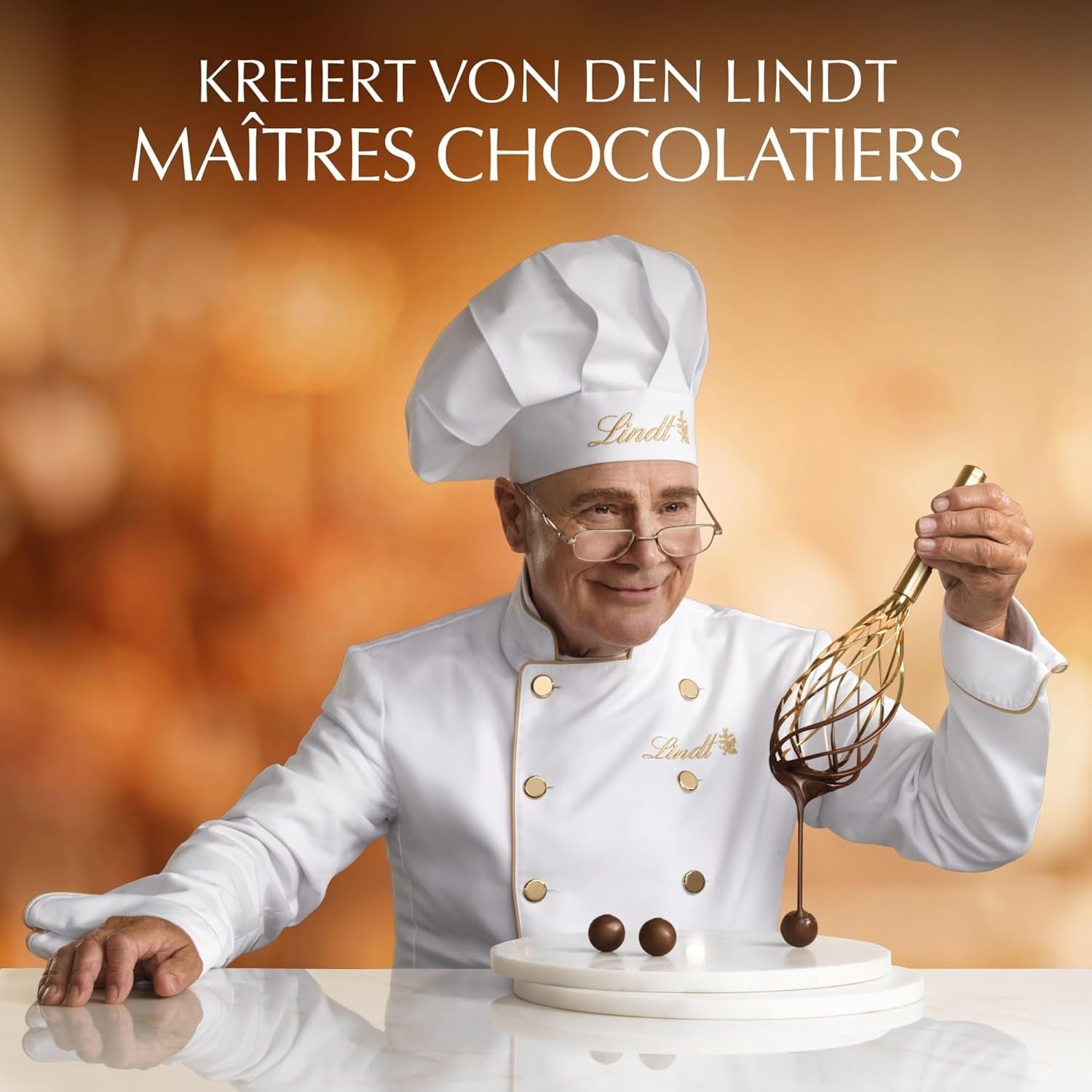Lindt Chocolate | Pungă asortată LINDOR argintie | Pungă de 1 kg | 80 de bile de ciocolată care se topesc în gură în lapte, 70%, arome de caramel sărat și ciocolată dublă | Cadou de ciocolată de împărțit