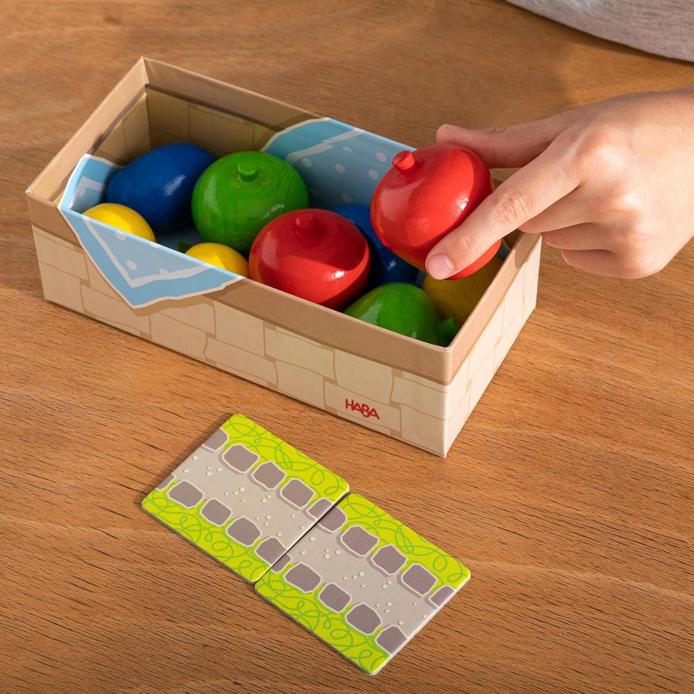 HABA First Orchard – Meine ersten Spiele: Brett- und Familienspiel rund um Farben und Formen, klassisches Holzspielzeug für Kleinkinder ab 2 Jahren – 1004655001