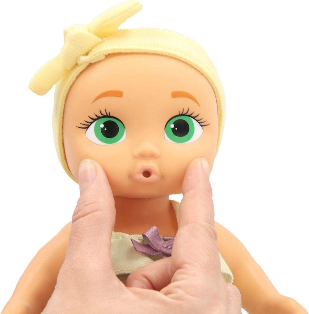 BE LOVED BABIES Minis Adri, in eine Mini-Größe, lebensechte Puppe, weiche Haut und enthält einen Schnuller und eine Flasche, komplett beweglich, Spielzeug für Kinder ab 18 Monaten