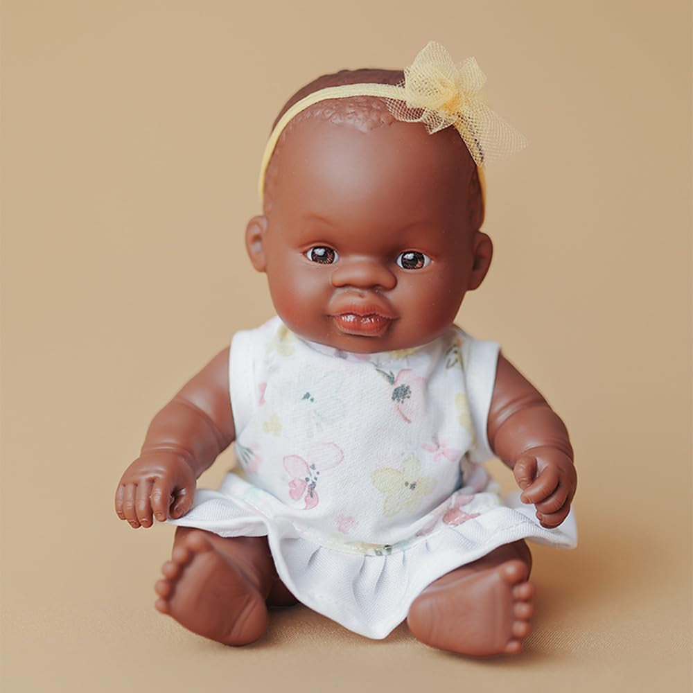 Miniland Puppe, 21cm, afrikanisches Mädchen. In Spanien hergestellt. Anatomisch korrekt. My Friend & Me Collection, African Girl