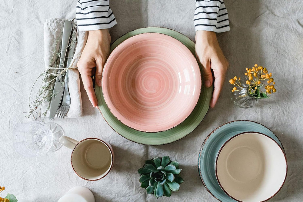 MÄSER Tellerset für 6 Personen im modernen Vintage-Look, 12-teiliges Tafelservice, handbemalt, grün, Steinzeug, olivgrün (Bel Tempo II) Geschirrsets Naty Shop