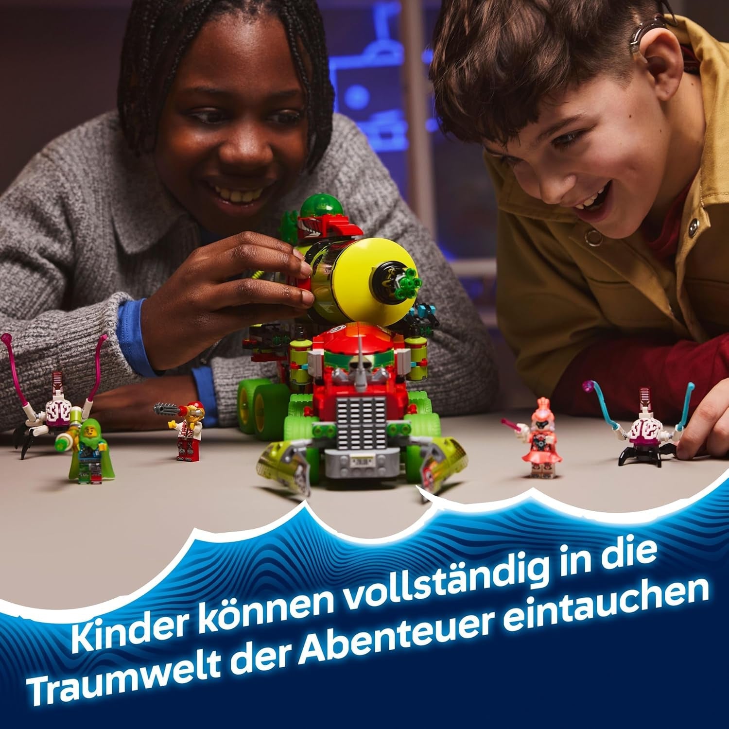 LEGO DREAMZzz Mateos Sprühdosen-Truck - Spielzeug mit 2 Baumodi, modularen Boostern und 5 Minifiguren, darunter Cooper und Mr. Oz - Geburtstagsgeschenk für Mädchen und Jungen ab 9 Jahren - 71499