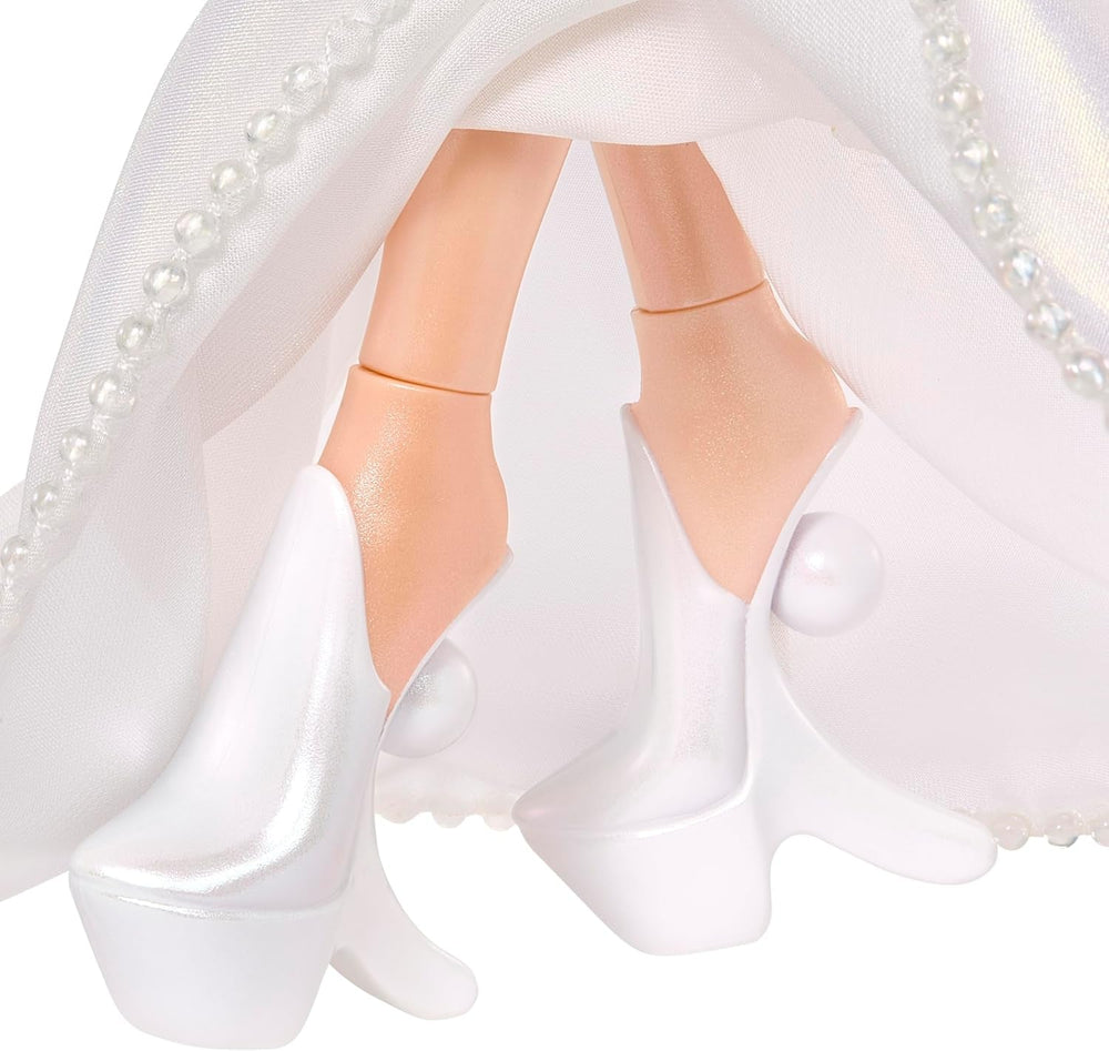Bratz Holidayz Frosty Nightz– Cloe Puppe (Sammlerausgabe), mit Echter Mode und Accessoires