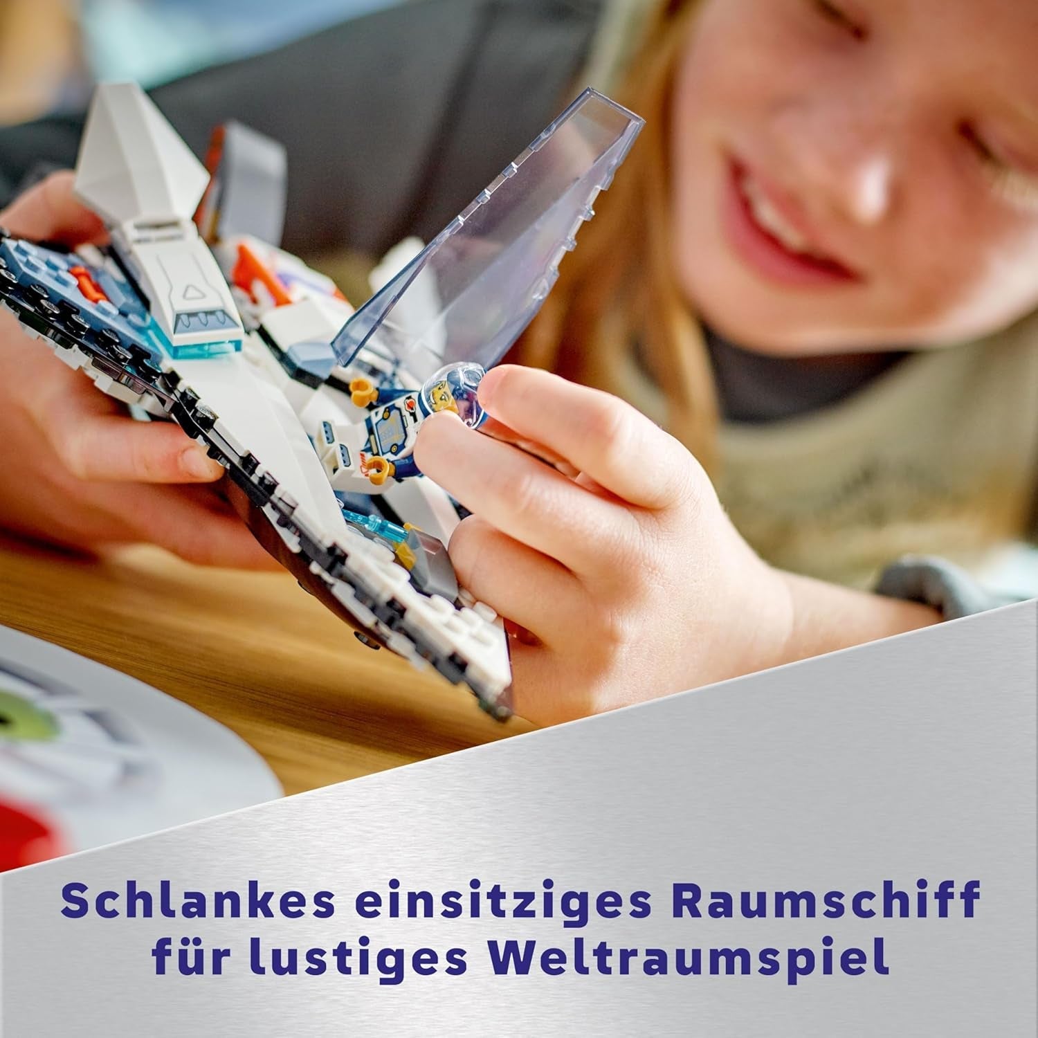 LEGO City Raumschiff, Weltraum-Spielzeug mit Space Shuttle für Kinder zum Bauen, Jungen und Mädchen ab 6 Jahren, Set mit Astronaut-Figur 60430
