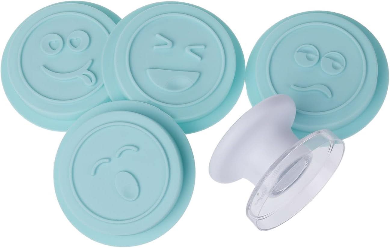 Silikomart 25.440.39.0069, Emoji-Ausstecher-Set, Ø73 MM Naty Shop