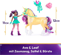 Unicorn Academy AVA und Unicorn Leaf Set – ca. 12 cm große Originalfiguren aus der beliebten Netflix-Serie. Mit zwei Accessoires und Haarbürsten. Für fantasievolles Rollenspiel, für Kinder ab 4 Jahren. Actionfiguren von Naty Shop