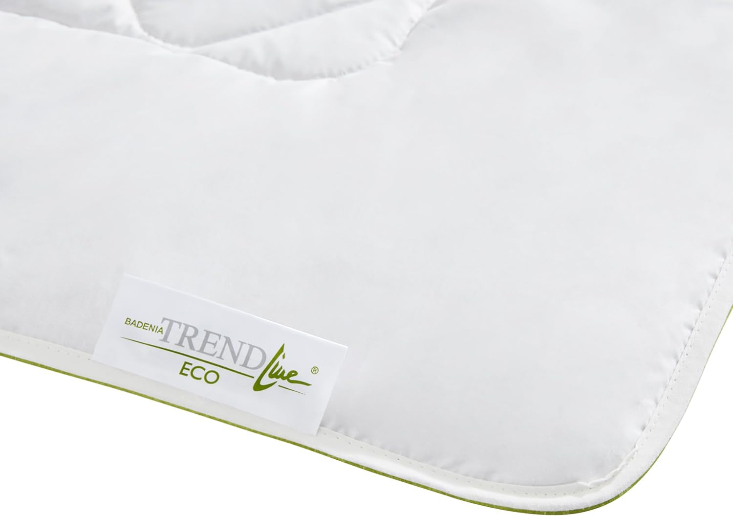 Badenia Trendline Eco Quilt Camel Lightweight 155 X 220 Cm, alb, certificat Öko-Tex, produs în conformitate cu standardul de calitate german Plapumi si pilote Naty Shop