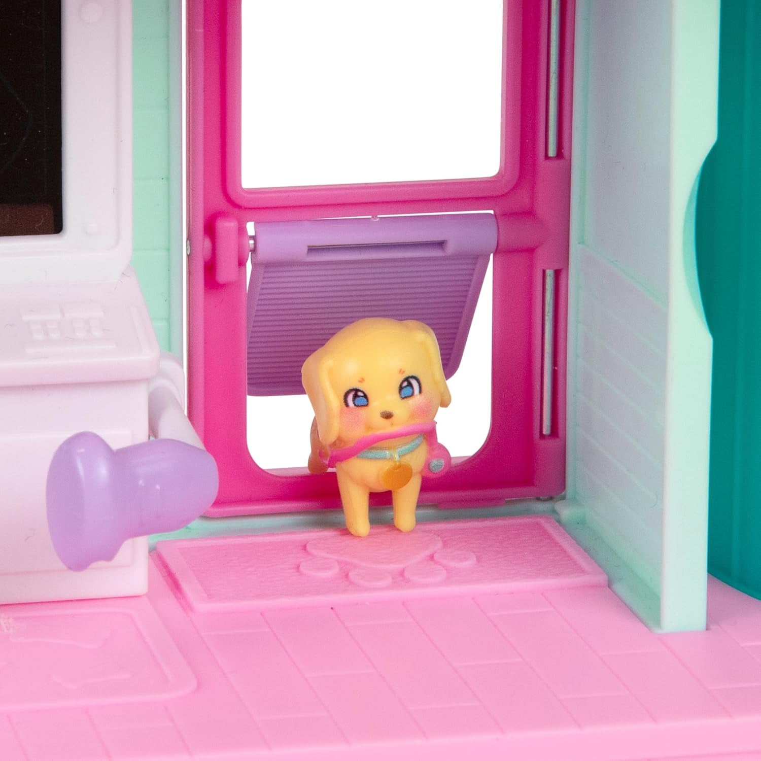 Little Live Pets Mama Surprise Families Baby Clinic-Spielset, 3 Retriever-Welpen enthalten, magisches, doppelseitiges Spielset (27,8 cm B, 23,8 cm H). Füttern, Baden und Spielen, Geschenk für Kinder Actionfiguren Naty Shop