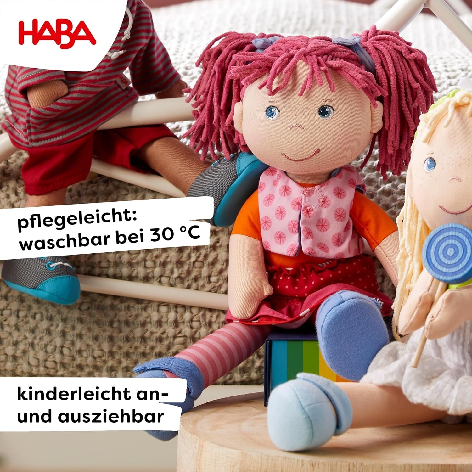HABA Puppe Lilli-Lou – Weiche Stoffpuppe ab 18 Monaten – 30 cm mit Kleidung & Haaren – Ideale Spielgefährtin für Kleinkinder – 1302842001