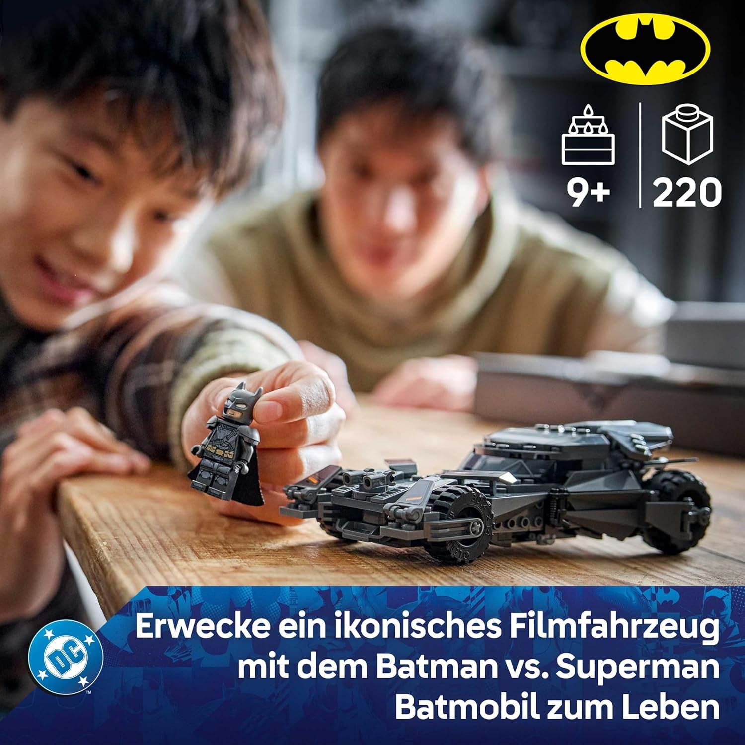 LEGO DC Batman Batman vs. Superman: Batmobil - Superhelden Spielzeugauto - Kreatives Spielzeug mit Minifigur für Kinder ab 9 Jahren - DIY Bauset zum Spielen - Geschenk für Jungen und Mädchen - 76331