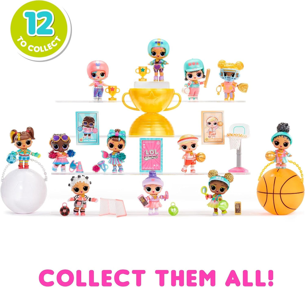 L.O.L. Surprise! All-Star Sports Vault Collection Tots - Inkl. 1 Puppe, Blindverpackung, 12 Puppen zum Sammeln, 8 Zubehörteile zum Auspacken, Ideal für Kinder ab 4 Jahren, Rosa