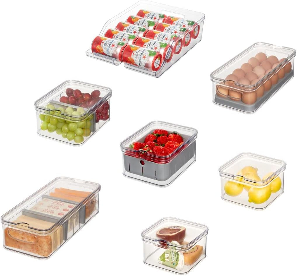 Cutii de depozitare iDesign, organizator frigider cu capac într-un set de 5, cutii de depozitare a alimentelor din plastic reciclat pentru organizarea consumabilelor, transparente și albe Cutii depozitare alimente Naty Shop Transparent, gri Set de 7