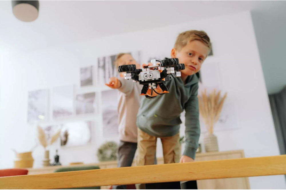 fischertechnik Junior Pro 576100 – Konstruktionsspielzeug für Kinder, Baukasten mit 7 Modellen inkl. Löschfahrzeuge, ab 5 Jahren, orange